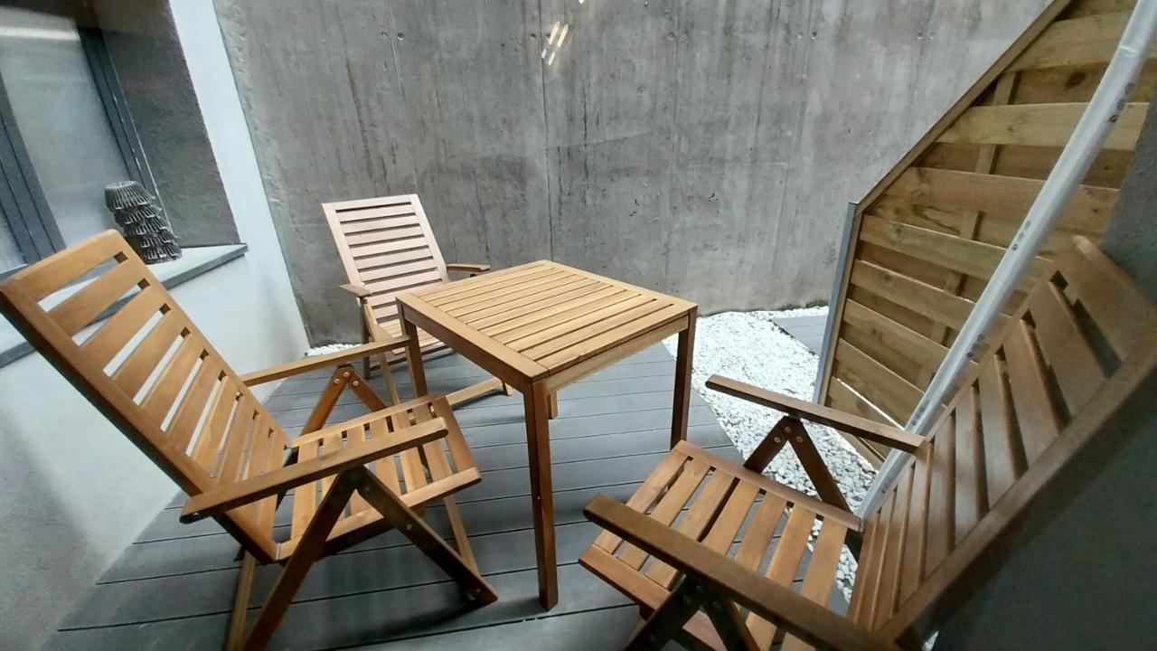 Peaceful Basement Apartment With Terrace & Free Gym Budapeşte Dış mekan fotoğraf