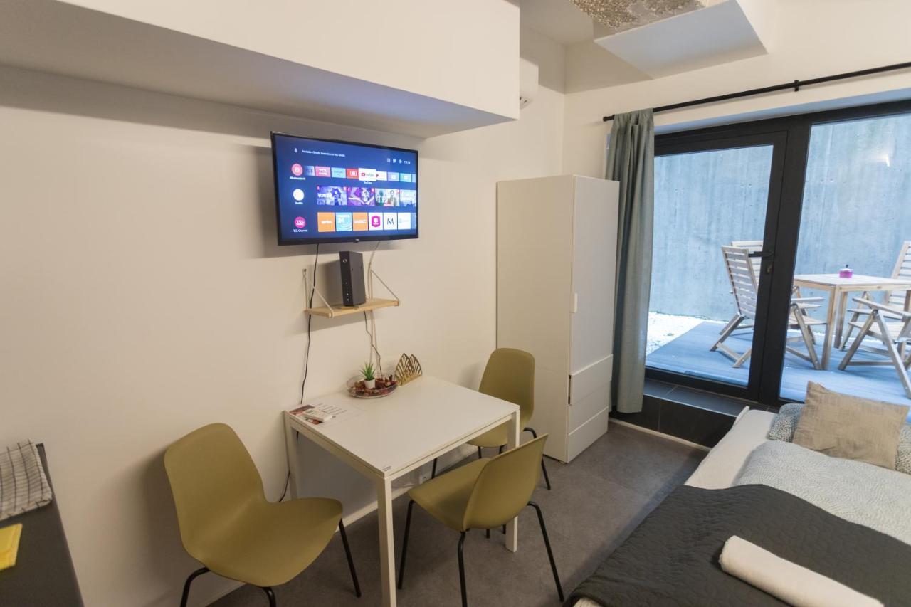Peaceful Basement Apartment With Terrace & Free Gym Budapeşte Dış mekan fotoğraf