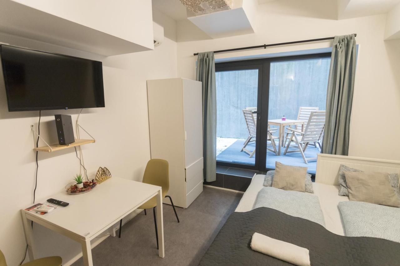 Peaceful Basement Apartment With Terrace & Free Gym Budapeşte Dış mekan fotoğraf