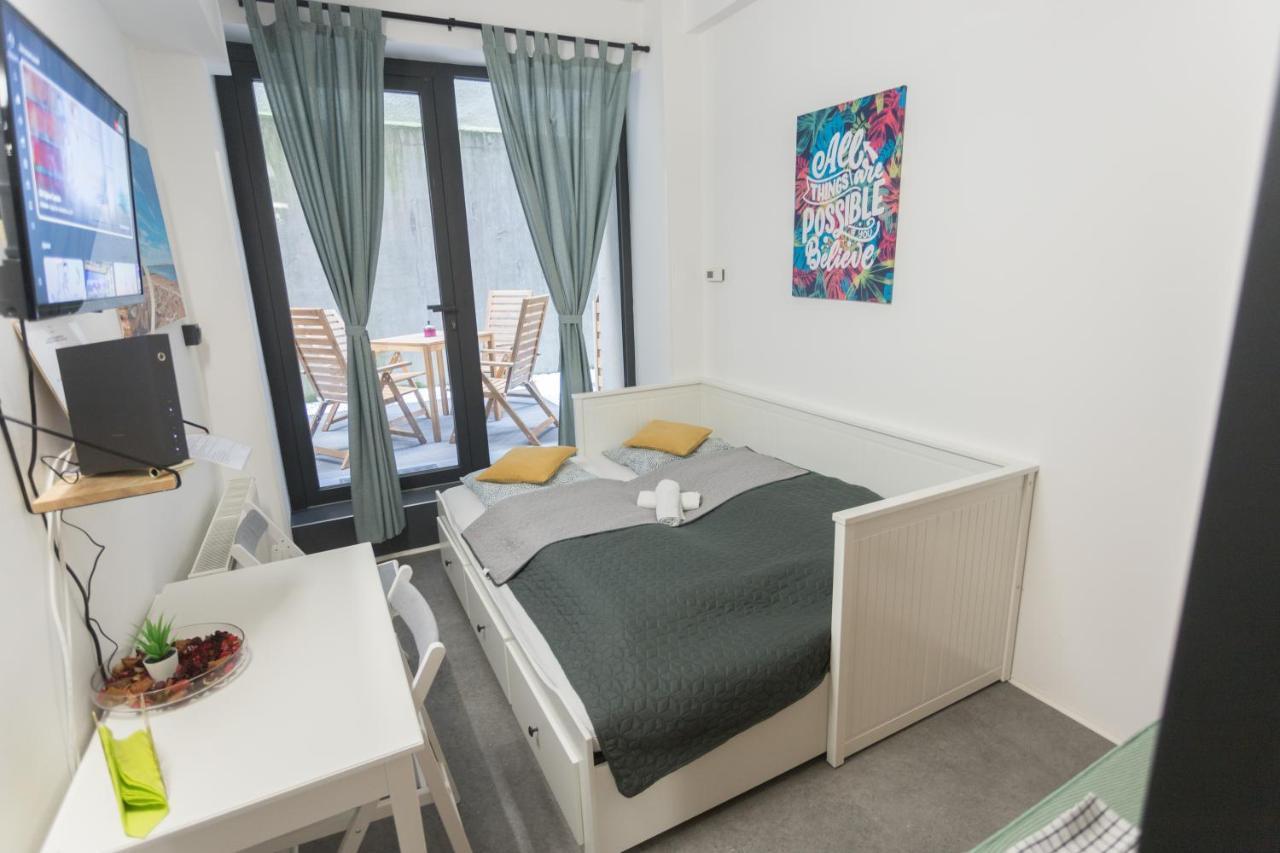 Peaceful Basement Apartment With Terrace & Free Gym Budapeşte Dış mekan fotoğraf