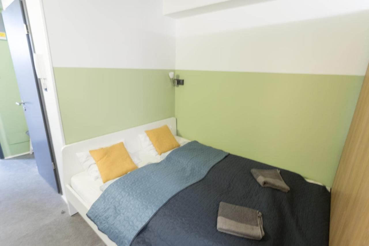 Peaceful Basement Apartment With Terrace & Free Gym Budapeşte Dış mekan fotoğraf
